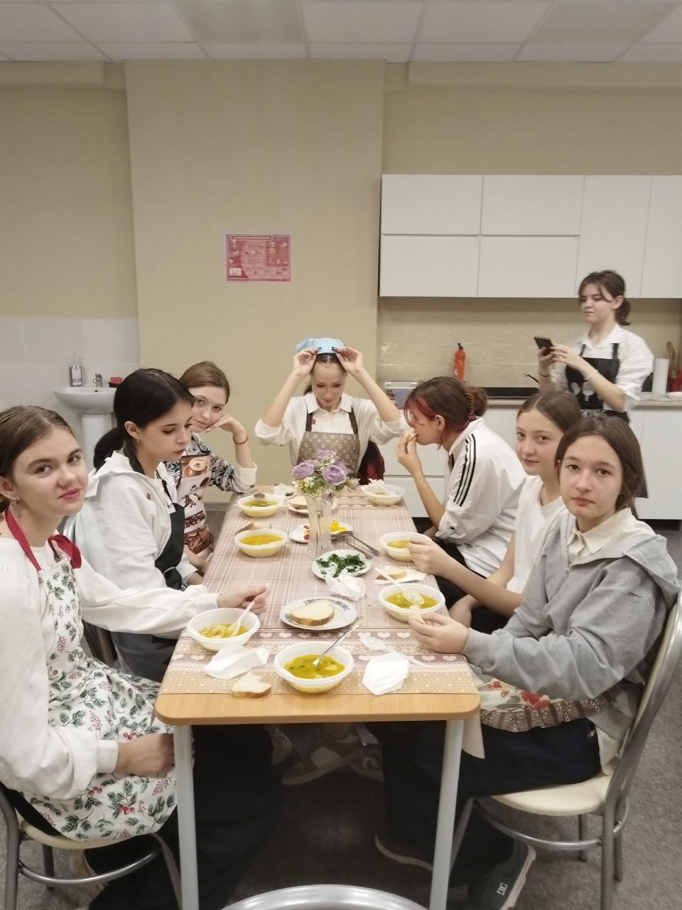 Уроки кулинарии в нашей школе.
